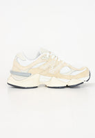 NEW BALANCE U9060WNB