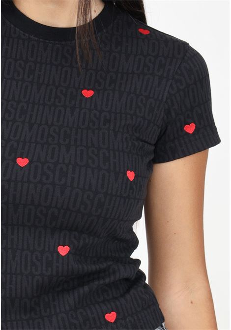 T-shirt a manica corta nera da donna con logo jacquard e ricamo cuori MOSCHINO | 242EM070777452555