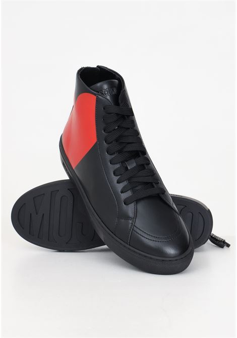 Sneakers nere da uomo con stampa cuore MOSCHINO | MB15072G1LGQ100A