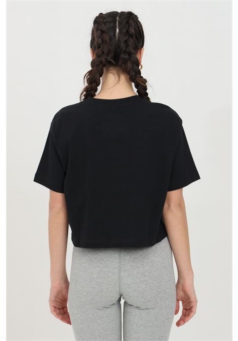 T-shirt crop nera da donna con stampa logo NIKE | BV6175010