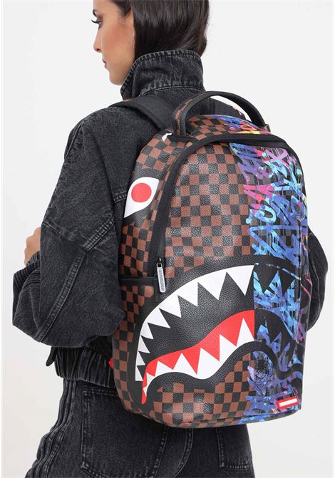 Zaino SHARKS IN STICKERS marrone per uomo e donna SPRAYGROUND | 910B5789NSZ.