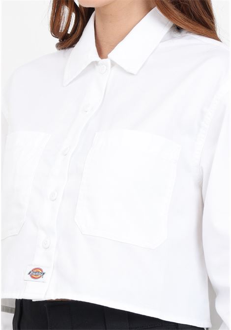 White women's crop shirt with colored logo patch on the front DIckies | DK0A4YSUWHX1WHX1