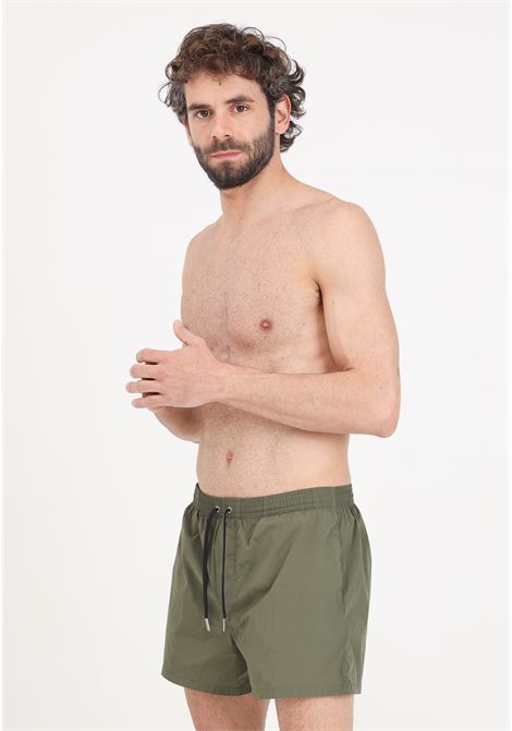Shorts mare verdi da uomo con tasca con zip logata sul retro DSQUARED2 | D7B6B5500302